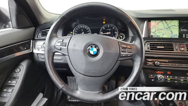 BMW 5 Series (F10) 520d 2015 — фото 14