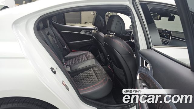 Genesis G70 2.0T Sport Package 2019 — фото 11
