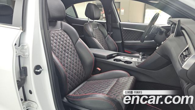 Genesis G70 2.0T Sport Package 2019 — фото 17