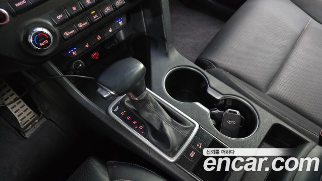 Kia Sportage The Bold Diesel 2.0 2WD Prestige 2020 — фото 9