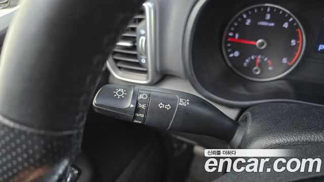 Kia Sportage The Bold Diesel 2.0 2WD Prestige 2020 — фото 31