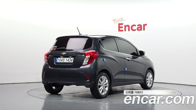 Chevrolet Spark Premier 2022 — фото 2