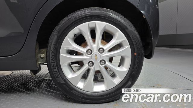 Chevrolet Spark Premier 2022 — фото 21