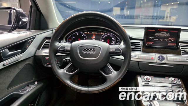 Audi A8 3.0 TDI Quattro LWB D4 2014 — фото 17