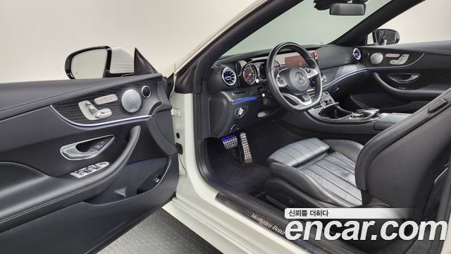 Mercedes-Benz E-Class (W213) E220d Cabriolet 2018 — фото 10