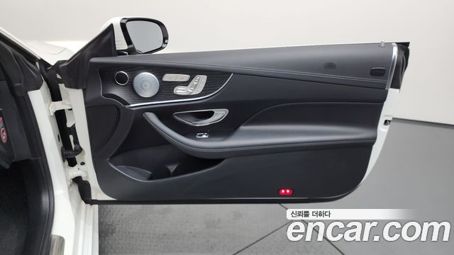 Mercedes-Benz E-Class (W213) E220d Cabriolet 2018 — фото 25