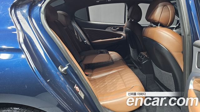 Genesis G70 2.2D Elite 2019 — фото 12