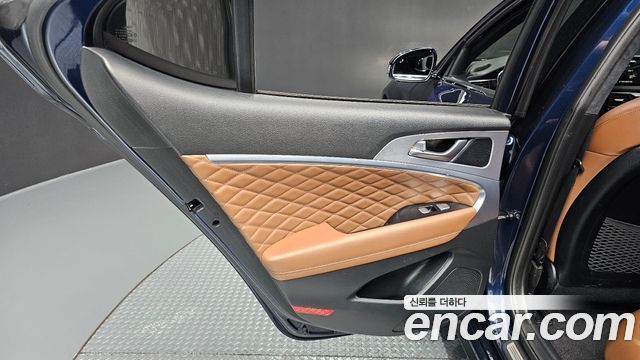 Genesis G70 2.2D Elite 2019 — фото 25
