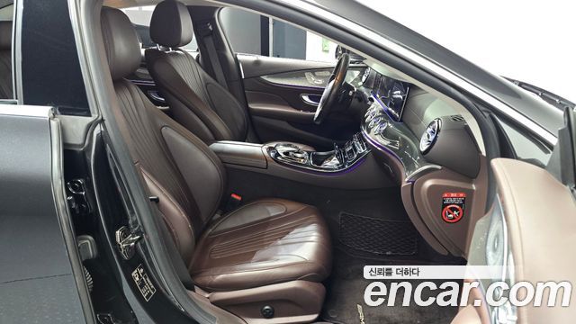 Mercedes-Benz CLS-Class (C257) CLS300d AMG Line 2019 — фото 32