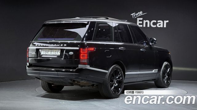 Land Rover Range Rover (IV) 4.4 SDV8 Vogue SE DIESEL 2015 — фото 2