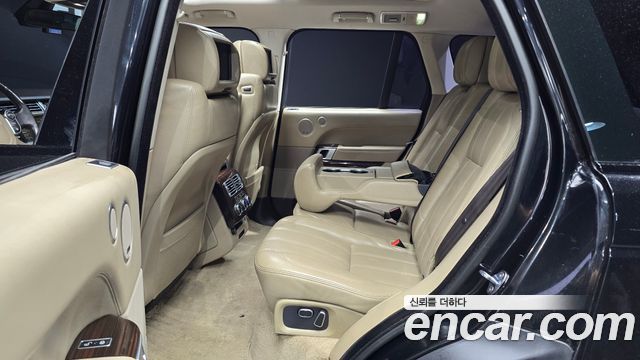 Land Rover Range Rover (IV) 4.4 SDV8 Vogue SE DIESEL 2015 — фото 12