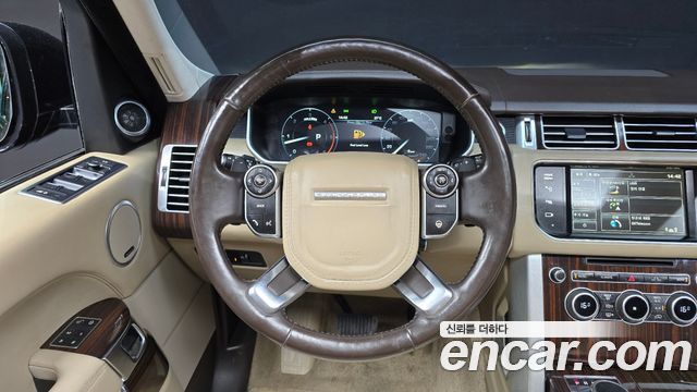 Land Rover Range Rover (IV) 4.4 SDV8 Vogue SE DIESEL 2015 — фото 13