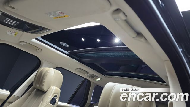 Land Rover Range Rover (IV) 4.4 SDV8 Vogue SE DIESEL 2015 — фото 16