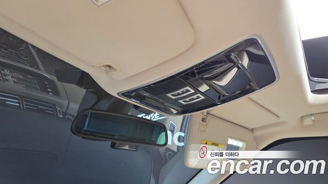 Land Rover Range Rover (IV) 4.4 SDV8 Vogue SE DIESEL 2015 — фото 18
