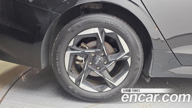Kia K5 (III) 2.0 Prestige 2024 — фото 5