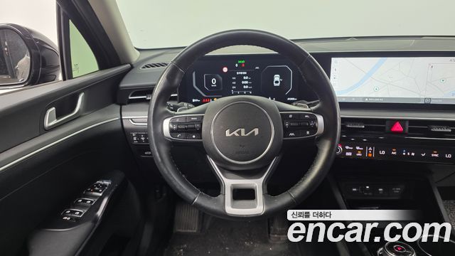 Kia K5 (III) 2.0 Prestige 2024 — фото 13