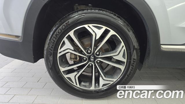 Hyundai Santa Fe (TM) Diesel 2,0 4WD Prestige 2019 — фото 5