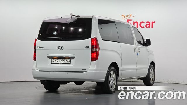 Hyundai Grand Starex 4WD Wagon 12-Seater Smart 2019 — фото 2