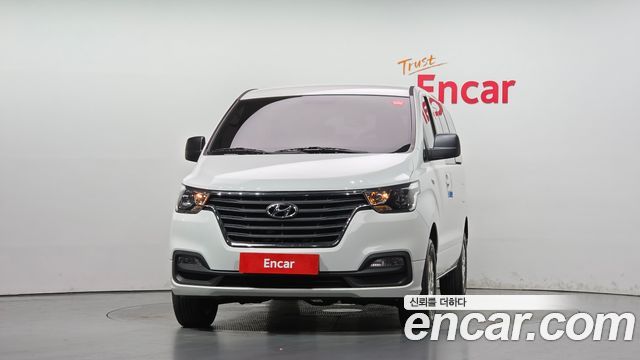 Hyundai Grand Starex 4WD Wagon 12-Seater Smart 2019 — фото 3