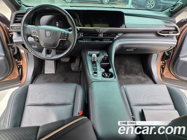 Toyota Crown Crossover 2.4 4WD Dual Boost HYbrid 2023 — фото 9
