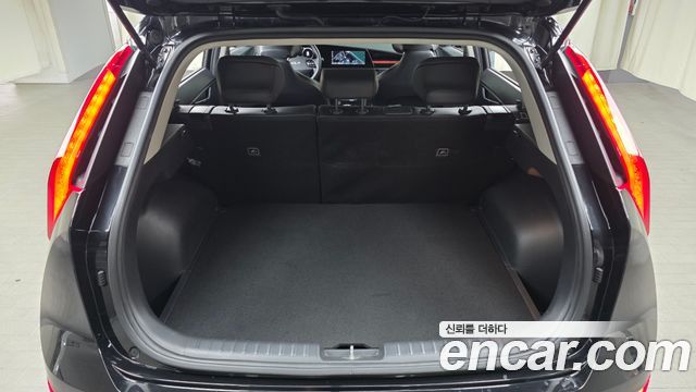 Kia Niro EV Air 2023 — фото 17