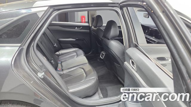 Kia K5 (III) 2.0 Prestige 2022 — фото 12