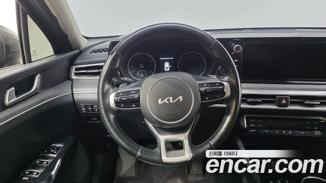Kia K5 (III) 2.0 Prestige 2022 — фото 13