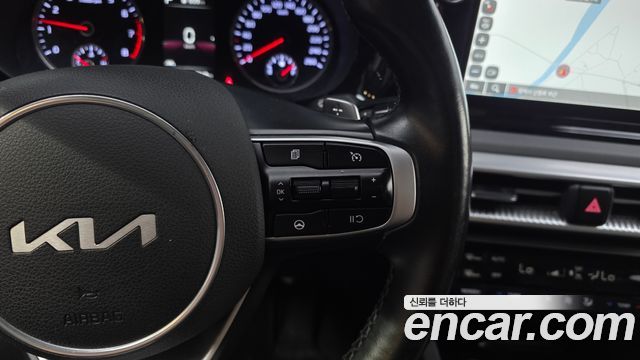 Kia K5 (III) 2.0 Prestige 2022 — фото 18