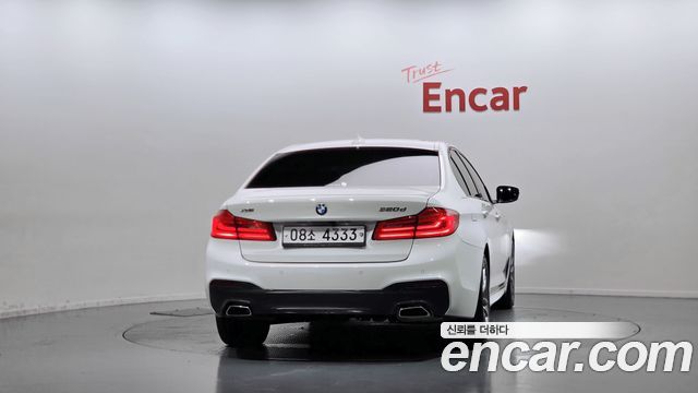 BMW 5 Series (G30) 520d xDrive M Sport Package Plus 2017 — фото 4
