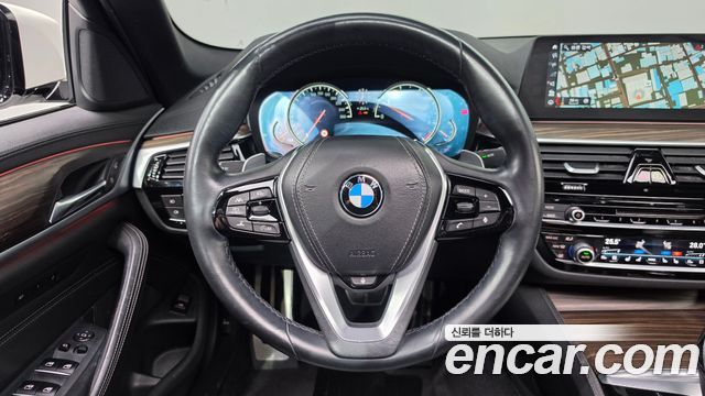 BMW 5 Series (G30) 520d xDrive M Sport Package Plus 2017 — фото 13