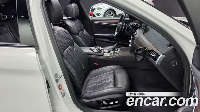 BMW 5 Series (G30) 520d xDrive M Sport Package Plus 2017 — фото 26