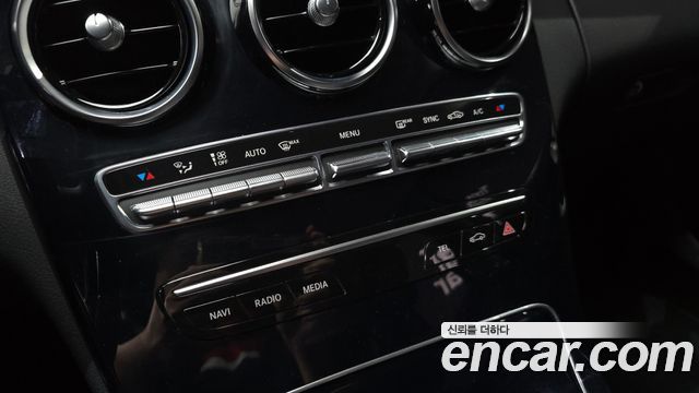 Mercedes-Benz C-Class (W205) C200 2019 — фото 17