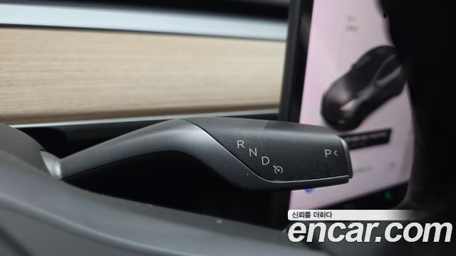 Tesla Model Y Long Range AWD 2021 — фото 9