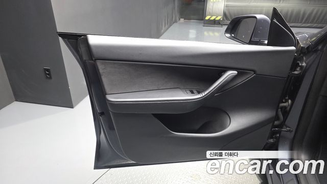 Tesla Model Y Long Range AWD 2021 — фото 30