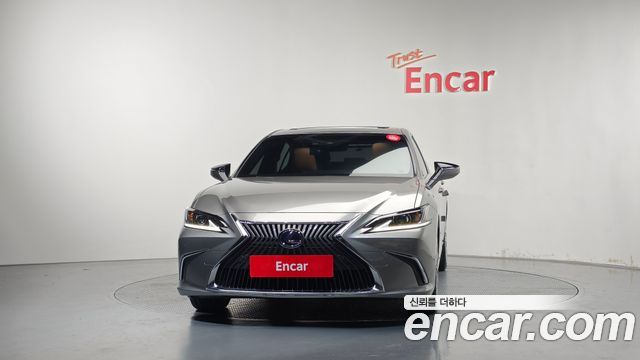 Lexus ES300h (VII) Luxury Plus 2021 — фото 3