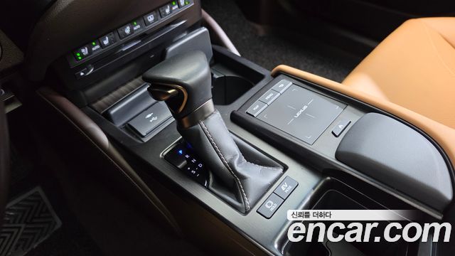 Lexus ES300h (VII) Luxury Plus 2021 — фото 9