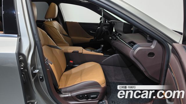Lexus ES300h (VII) Luxury Plus 2021 — фото 26