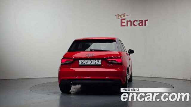 Audi A1 30 TDI Sport 2015 — фото 4