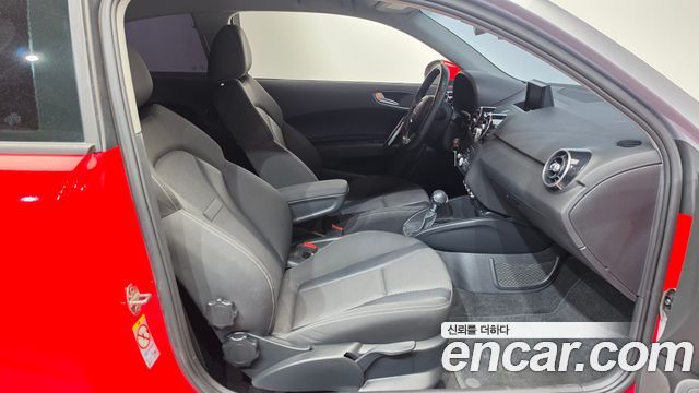 Audi A1 30 TDI Sport 2015 — фото 11