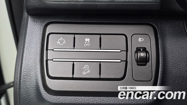 KG Mobility (SsangYong) Tivoli Armor Gear Plus 2WD 2019 — фото 12