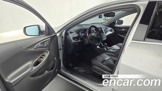 Chevrolet Malibu 1.5 Turbo LTZ Premium Safety 2017 — фото 10