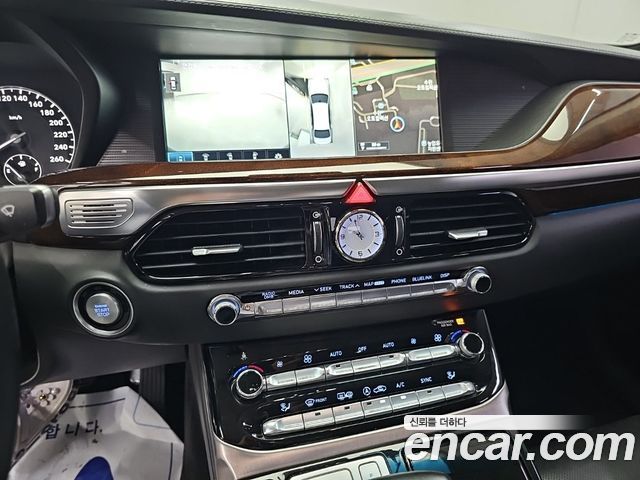 Genesis EQ900 5.0 GDI AWD Limousine Prestige 2016 — фото 10