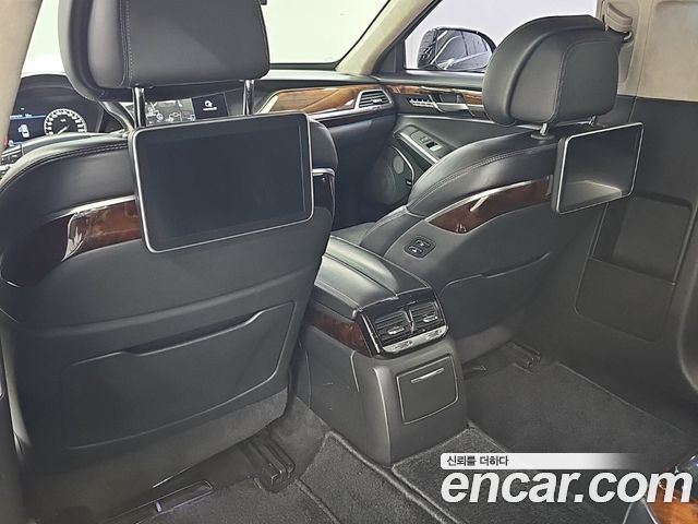 Genesis EQ900 5.0 GDI AWD Limousine Prestige 2016 — фото 18