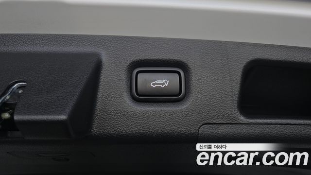 Hyundai Santa Fe HEV 1.6 2WD Prestige 2023 — фото 20