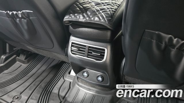 Hyundai Santa Fe HEV 1.6 2WD Prestige 2023 — фото 31