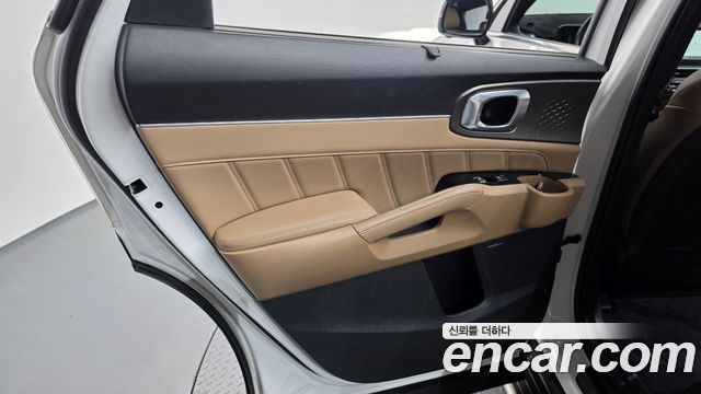 Kia Sorento (IV) HEV 1.6 4WD Signature 2024 — фото 25
