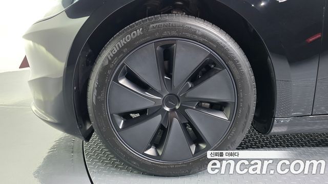 Tesla Model 3 Long Range AWD 2024 — фото 5