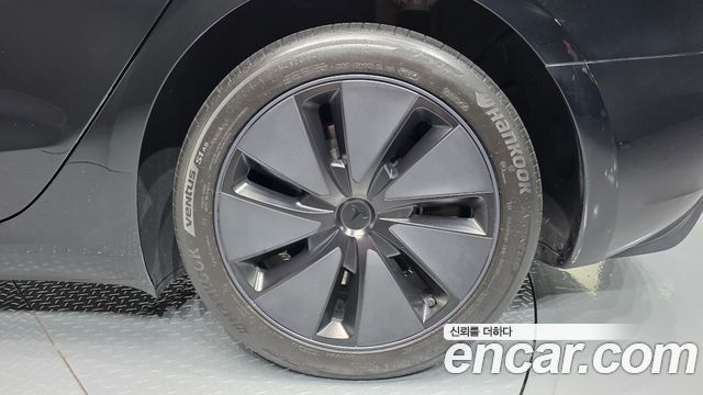 Tesla Model 3 Long Range AWD 2024 — фото 21