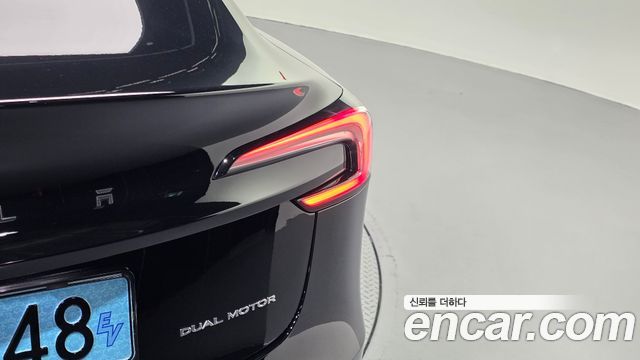 Tesla Model 3 Long Range AWD 2024 — фото 23