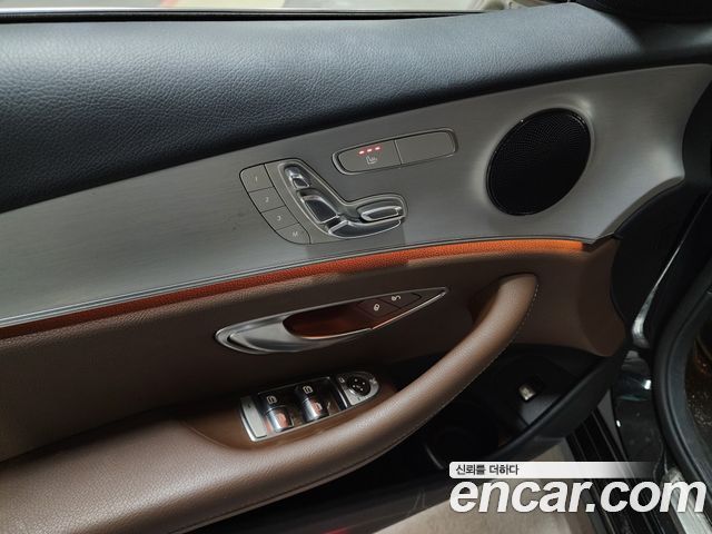 Mercedes-Benz E-Class (W213) E250 Avantgarde 2021 — фото 21